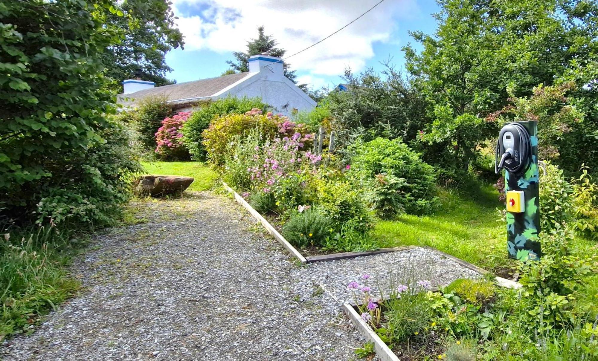 The Rockhouse - Cosy Stone Built Thatch Cottage Dungloe Εξωτερικό φωτογραφία